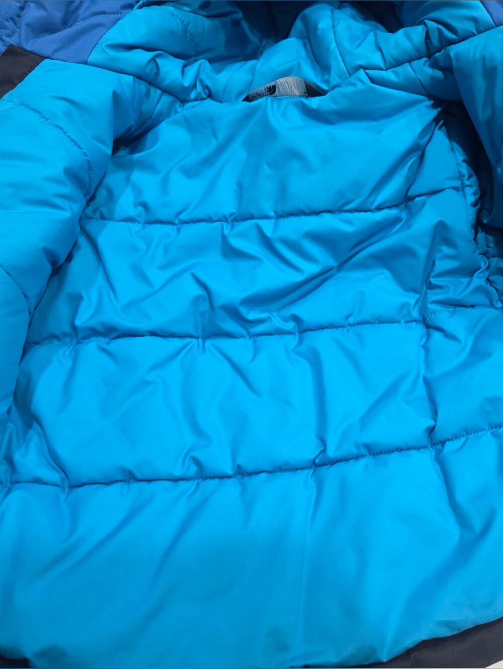 The North Face Kids Blue & Black Insulated Hooded Jacket Sz.3T - Picture 7 of 10
